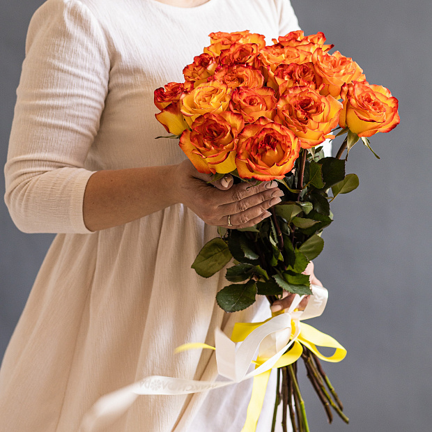 Роза 70 см оранжевая 15 шт  4