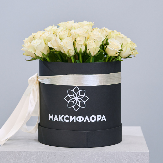 Букет из белой 51 кенийской розы  4