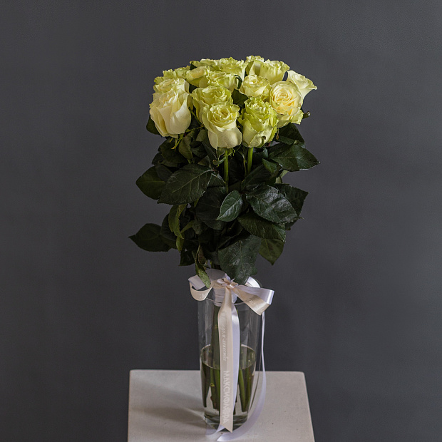 Роза 70 см белая 15 шт  1